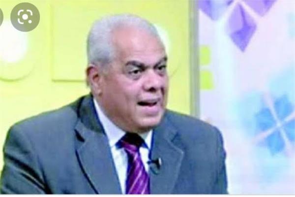 استاذ تربية بعين شمس