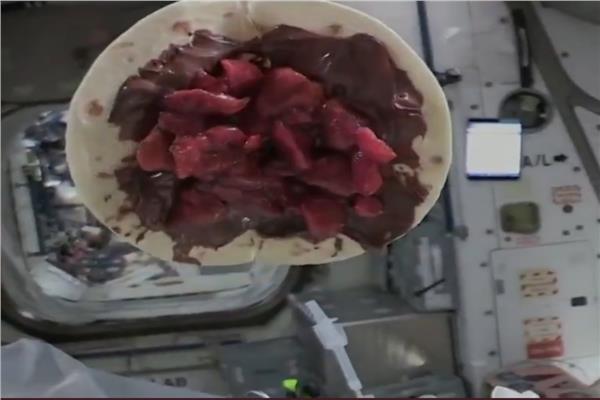 الكريب الطائر في سفينة الفضاء