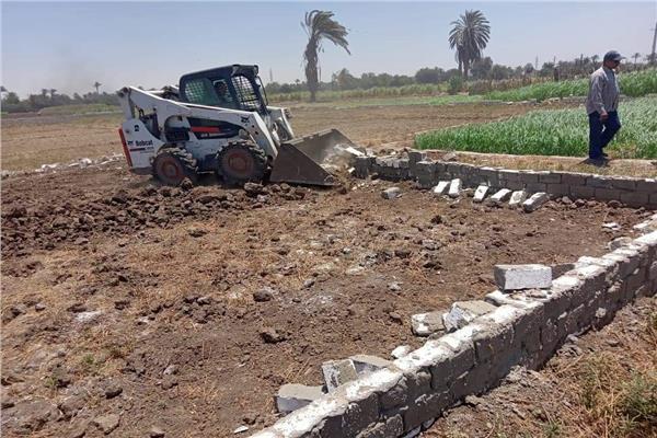 حملات لإزالة التعديات بمركزي مطاي