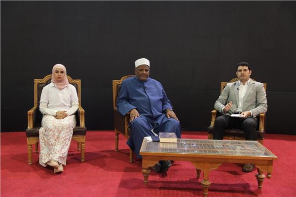 وكيل الأزهر الأسبق خلال ندوة بجناح الأزهر بمعرض الكتاب