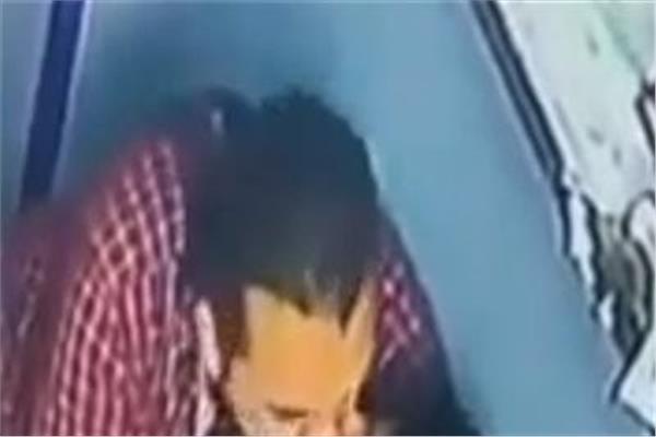 المتحرش بطفلة أوسيم