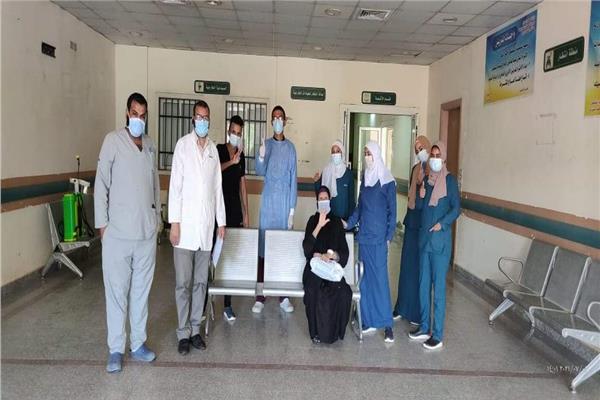 مستشفى العزل بقنا يُسجل صفر إصابات بكورونا 