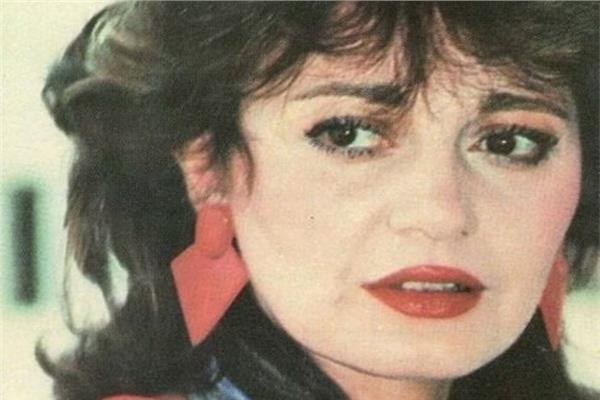 الفنانة مديحة كامل