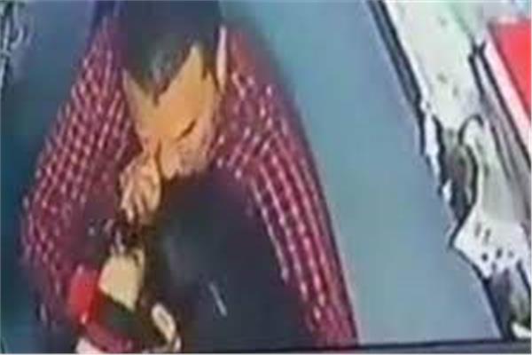 تجديد حبس المتهم بالتحرش بـ«طفلة أوسيم»