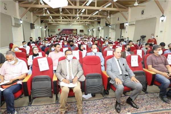 إعداد القيادات الشبابية 