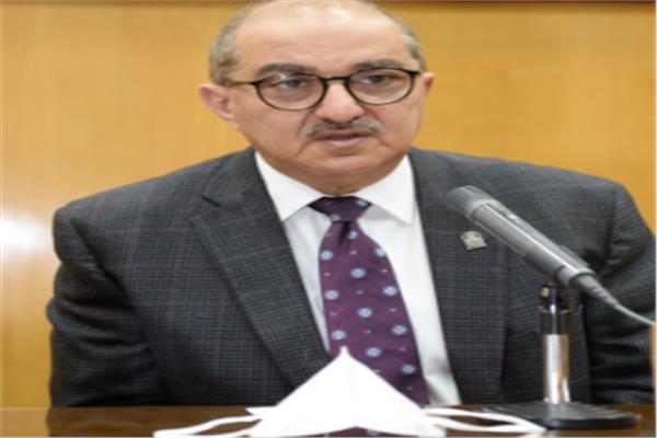 الدكتور طارق الجمال رئيس جامعة أسيوط 