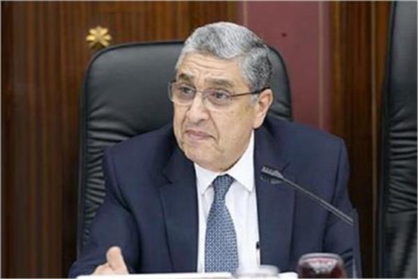  الدكتور محمد شاكر وزير الكهرباء والطاقة المتجددة،