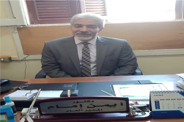  الدكتور ايمن امام مدير ادارة الحجر الصحي بوزارة الصحة