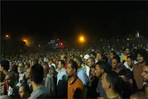 «سدس».. تشيع جثامين 5 من أبنائها