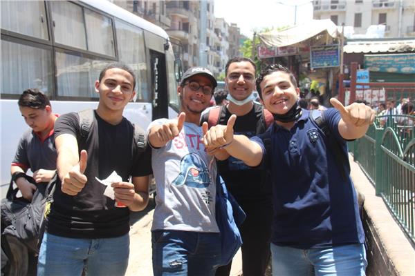 طلاب الثانوية العامة 