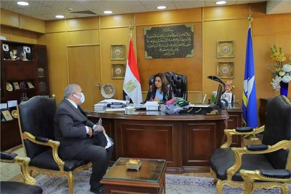  محافظ دمياط :  المدارس الصناعية تستعد لاطلاق مبادرة لإنتاج الزى المدرسى بتخفيض ٥٠ %  اول اغسطس 
