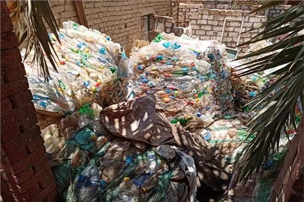  نقل مخازن الخردة خارج الكتل السكنية 