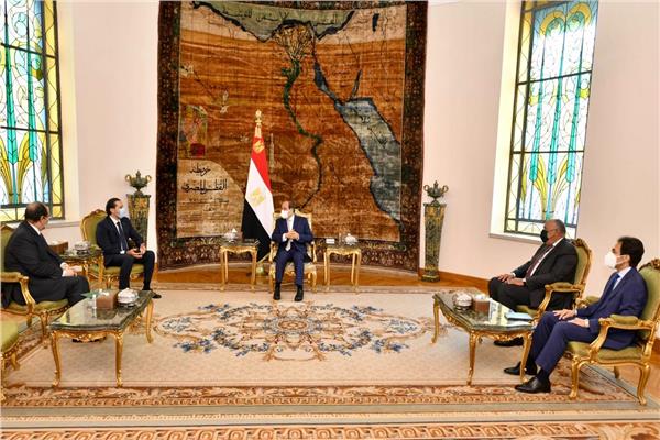 الرئيس عبدالفتاح السيسي خلال استقباله الحريري