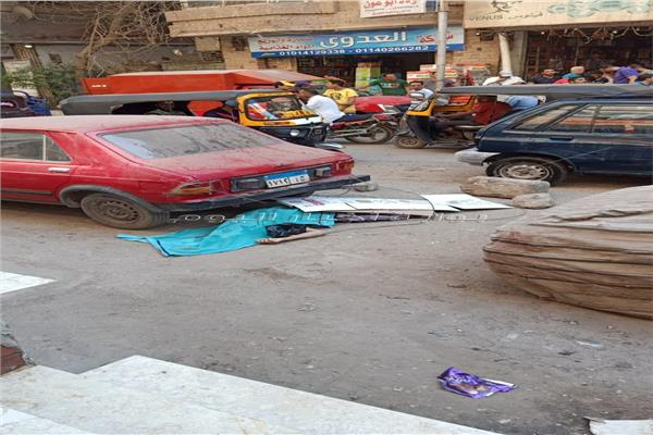 الكهربائي عقب سقوطه