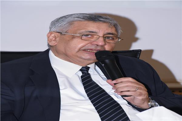 الدكتور محمد عوض تاج الدين 