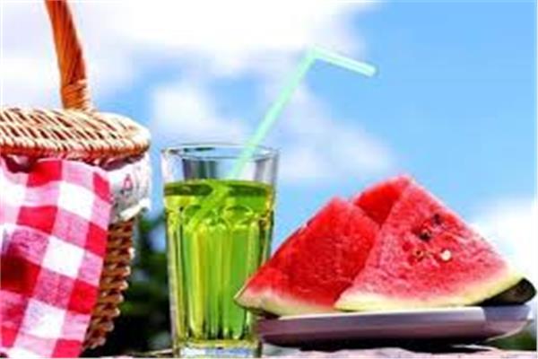  أطعمه تساعد علي خفض درجه حرارة الصيف  