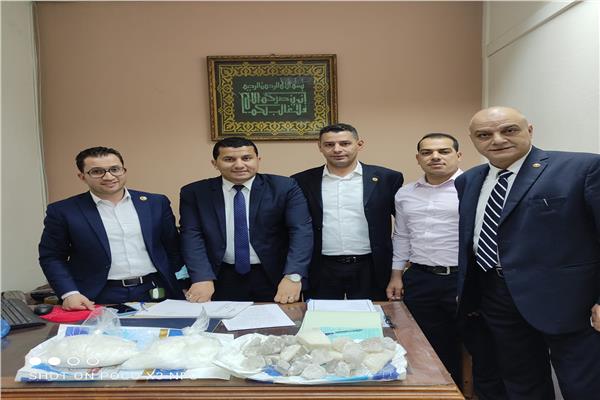  سلطات جمارك مطار القاهرة الدولي