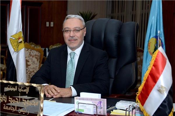 الدكتور محمود ذكى رئيس جامعة طنطا 