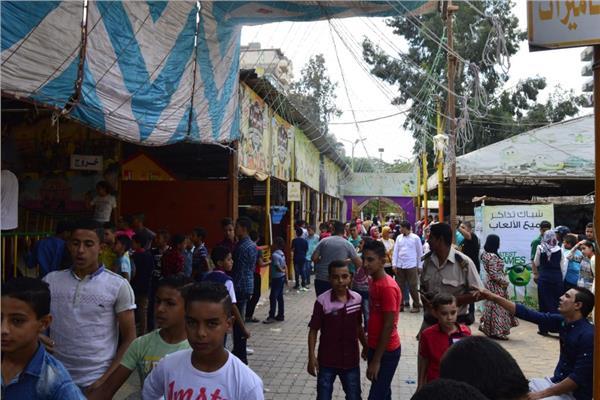 إقبال الأطفال على الملاهى