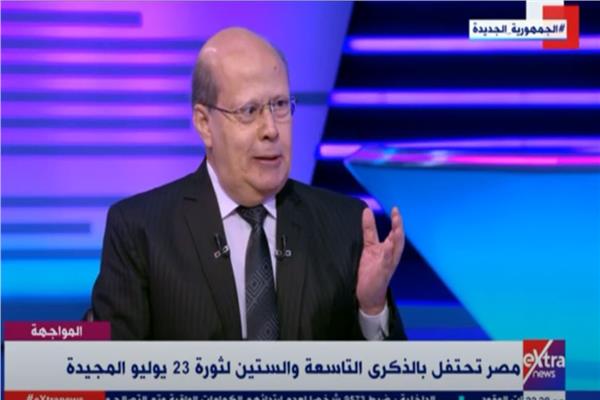 الكاتب الصحفى عبد الحليم قنديل