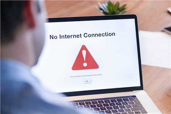تعطل مواقع شركات ومؤسسات كبرى بالعالم