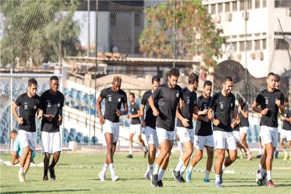 جانب من التدريبات