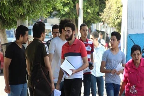طلاب الثانوية العامة