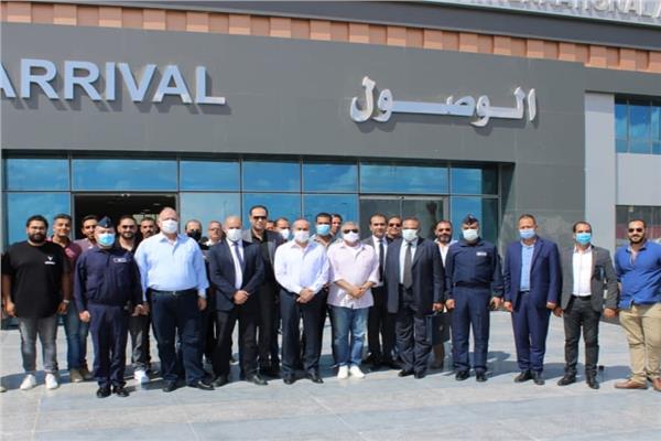 وزير الطيران المدني في زيارة تفقدية لمطار العلمين الدولى 