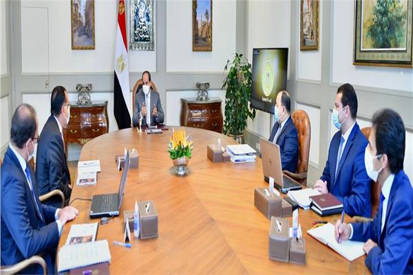 الرئيس عبد الفتاح السيسي خلال الاجتماع