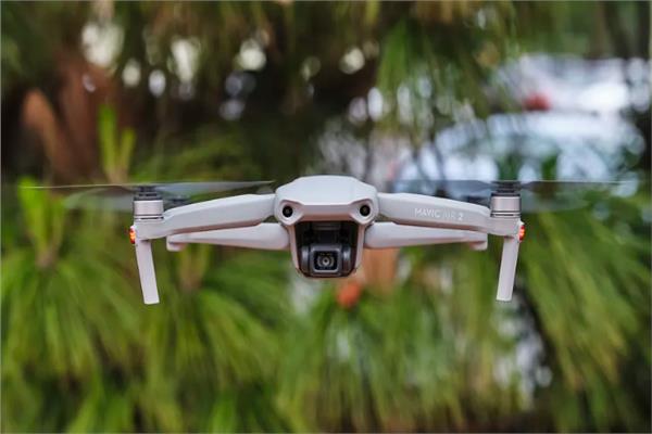 الطائرات بدون طيار «DJI»