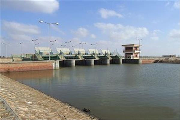 متابعة العمل فى محطة رفع السلام ١ بمنطقة بحر البقر