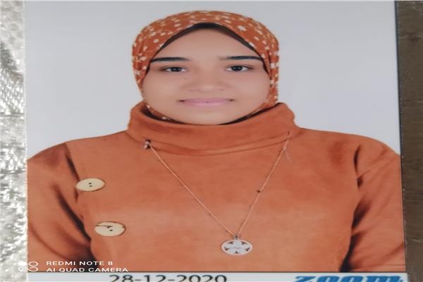 الأولى  مكرر على «السكرتارية الطبية» في أسوان  : "نوال 
