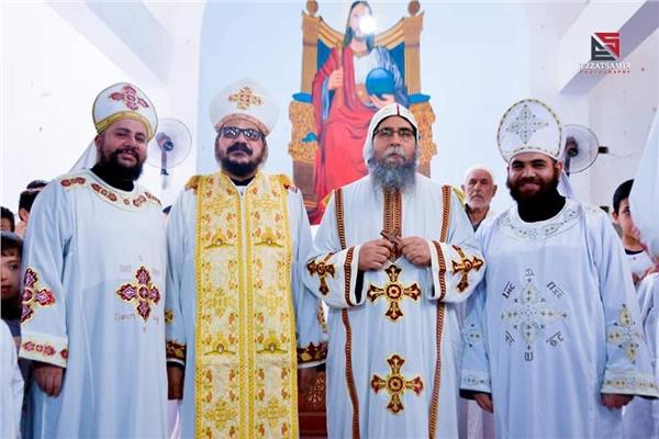  أربعة قمامصة