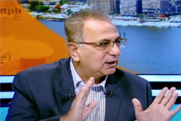 الكاتب الصحفي عادل نعمان