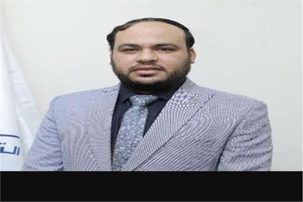   الدكتور علي حطب وكيل وزاره الصحة بمحافظة الإسماعيلية