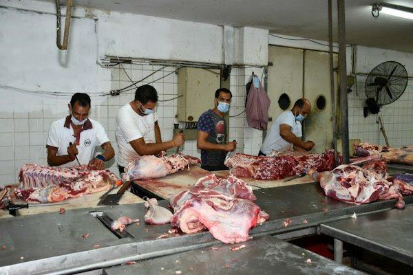 توزيع وزارة الأوقاف  لحوم أضاحي 