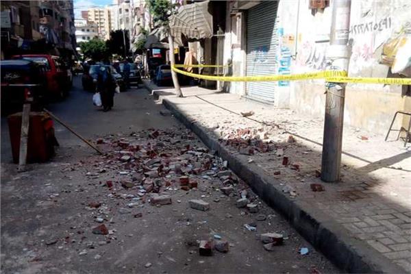 انهيار جزء خرسانى من عقار بالعامرية غرب الاسكندرية
