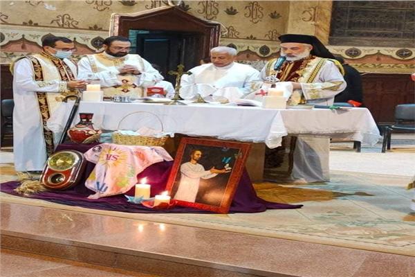 الأنبا باسيليوس يحتفل مع الآباء اليسوعيين بذكرى وفاة مؤسس الرهبنة 