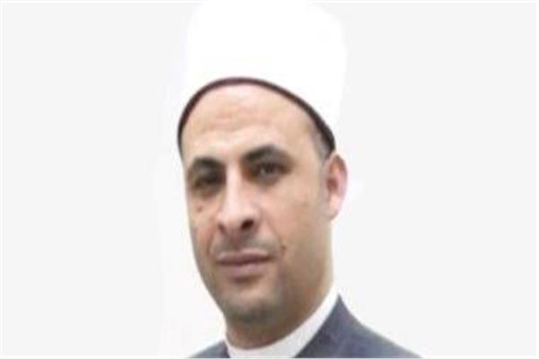  الدكتور هشام عبد العزيز رئيس القطاع الديني