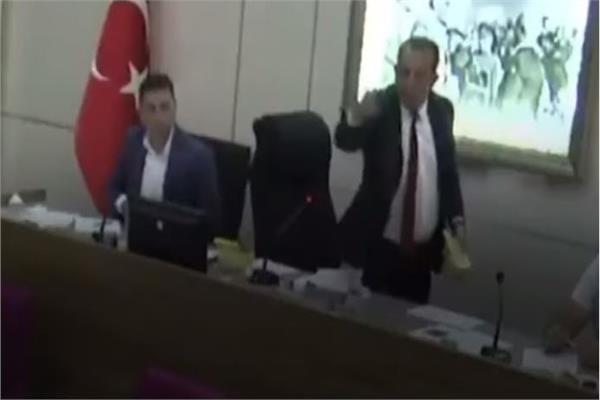 تانجو أوزجان عمدة بلدية بولو التركية