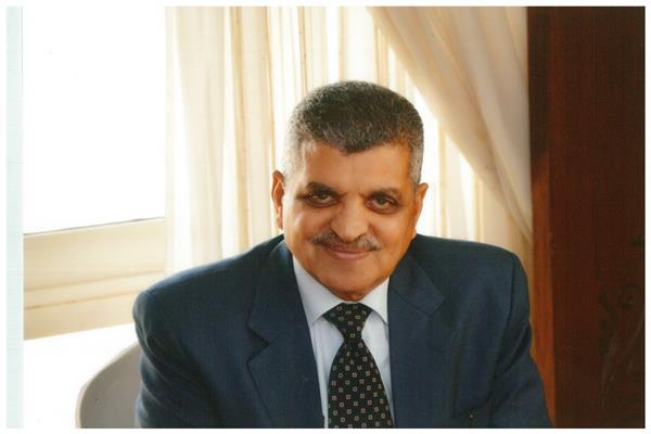 الفريق أسامة ربيع، رئيس هيئة قناة السويس