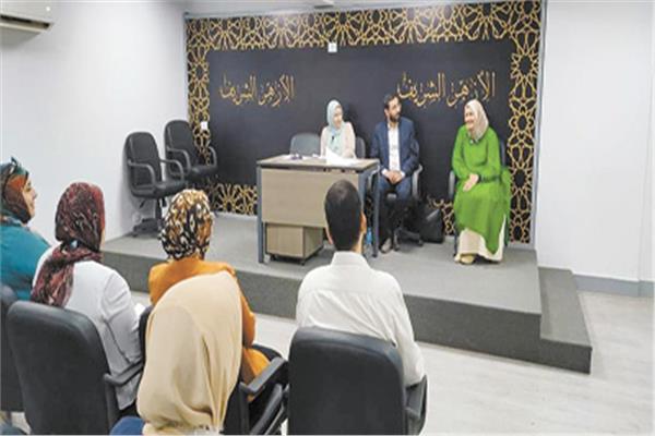 اجتماع لجنة دعم الطلاب الوافدين