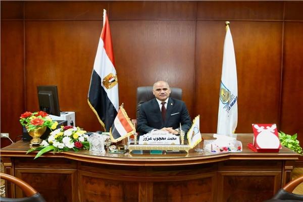 الأستاذ الدكتور محمد محجوب عزوز رئيس جامعة الأقصر