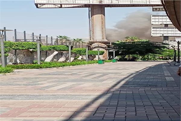 حريق هائل داخل باخرة نيلية بمنطقة الزمالك 