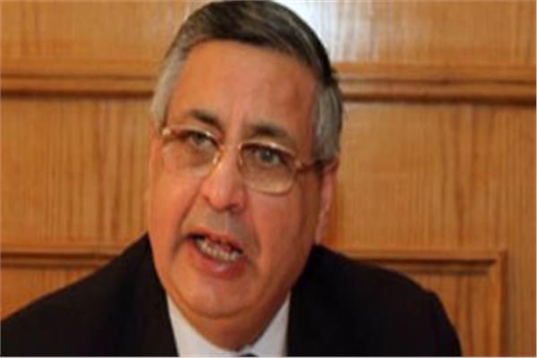 الدكتور محمد عوض تاج الدين