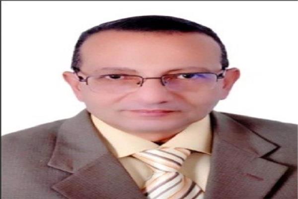 الدكتور صفوت كمال