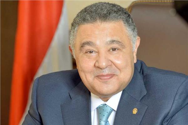 عمرو حنفي محافظ البحر الأحمر
