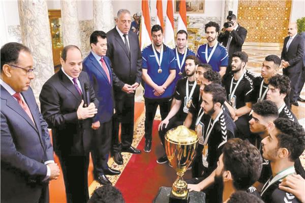الرئيس عبدالفتاح السيسى حريص على دعم الأبطال فى كافة الرياضات 