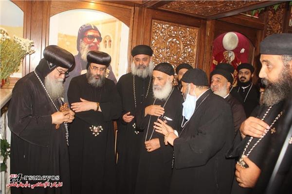 الأنبا فيلوباتير في مزار المتنيح الأنبا أرسانيوس