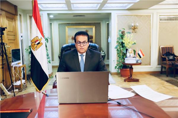  د. خالد عبد الغفار وزير التعليم العالي والبحث العلمي 